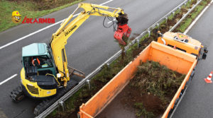 La pince à tri modifiée en action sur la RN165